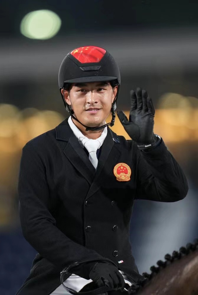 马术运动员孙华东:坚持不懈追梦 彰显中国"骑士精神"-中国好故事